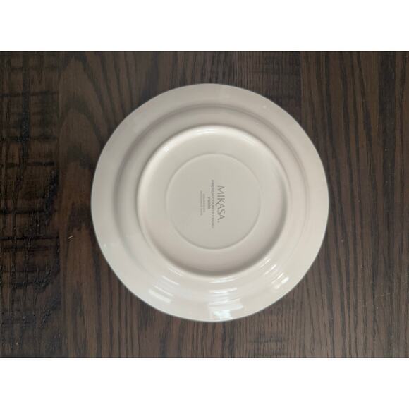 Mikasa French Countryside F9000 8” Salad Plates – Set of 6 - White ( set 2) - Picture 4 of 8